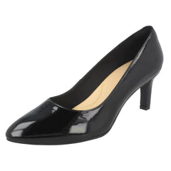 Ladies Clarks Textured Court Shoes Calla Rose