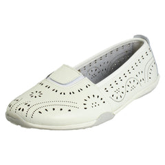 Ladies Down To Earth Punch Detail Casual Shoes F80578