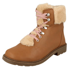 Girls Clarks Faux Fur Detailed Ankle Boots Astrol Hiker K