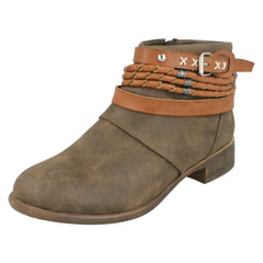 Ladies Down To Earth Ankle Height Boots