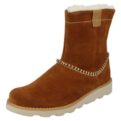 Girls Clarks Casual Fur Lined Boots Crown Piper