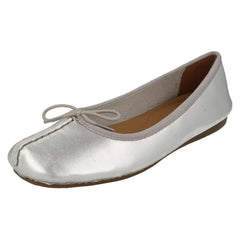 Ladies Clarks Comfort Everyday Flats Freckle Ice
