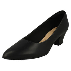 Ladies Clarks Elegant Low Heel Shoe Teresa Step