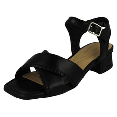 Ladies Clarks Square Toe Sandals Serina 35 Cross