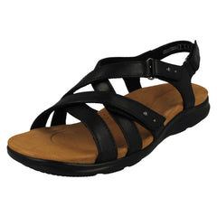 Ladies Clarks Strappy Cross Detailed Sandals Kitly Go