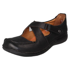 Ladies Unstructured by Clarks Hook and Loop Casual Shoes Un Loop Strap