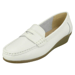 Ladies Down To Earth Leather Loafers F90064