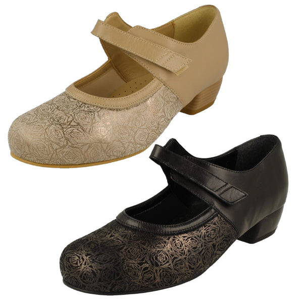 Ladies Easy B Court Shoes With Removable Footbed And Strap Constance
